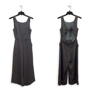 Aritzia Wilfred Forest Green Ecoulement Crop Tie Back
Jumpsuit Size 6 Small